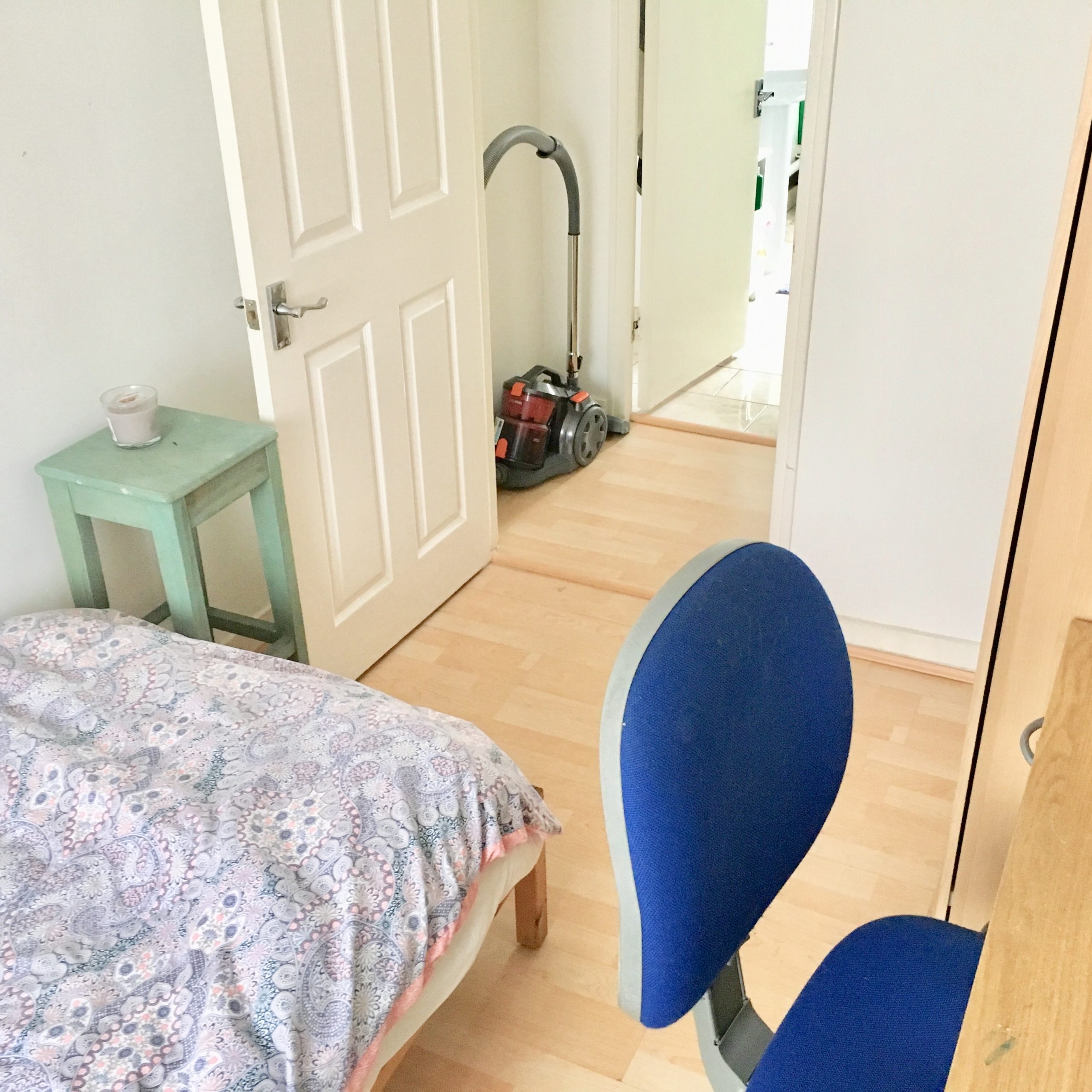 Cliffe House | Single Room #4