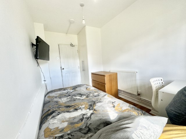 Smithwood Close | Single Room #1