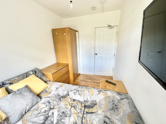 Smithwood Close | Double Room #4