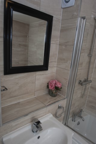 Plough Way | Master Room En Suite #4