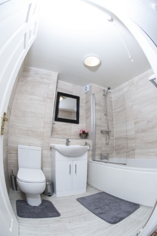 Plough Way | Master Room En Suite #4