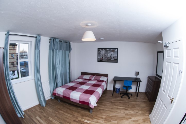 Plough Way | Master Room En Suite #4