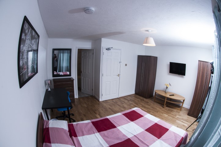 Plough Way | Master Room En Suite #4