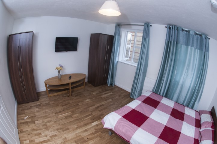 Plough Way | Master Room En Suite #4