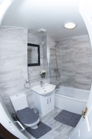 Plough Way | Master Room En Suite #4