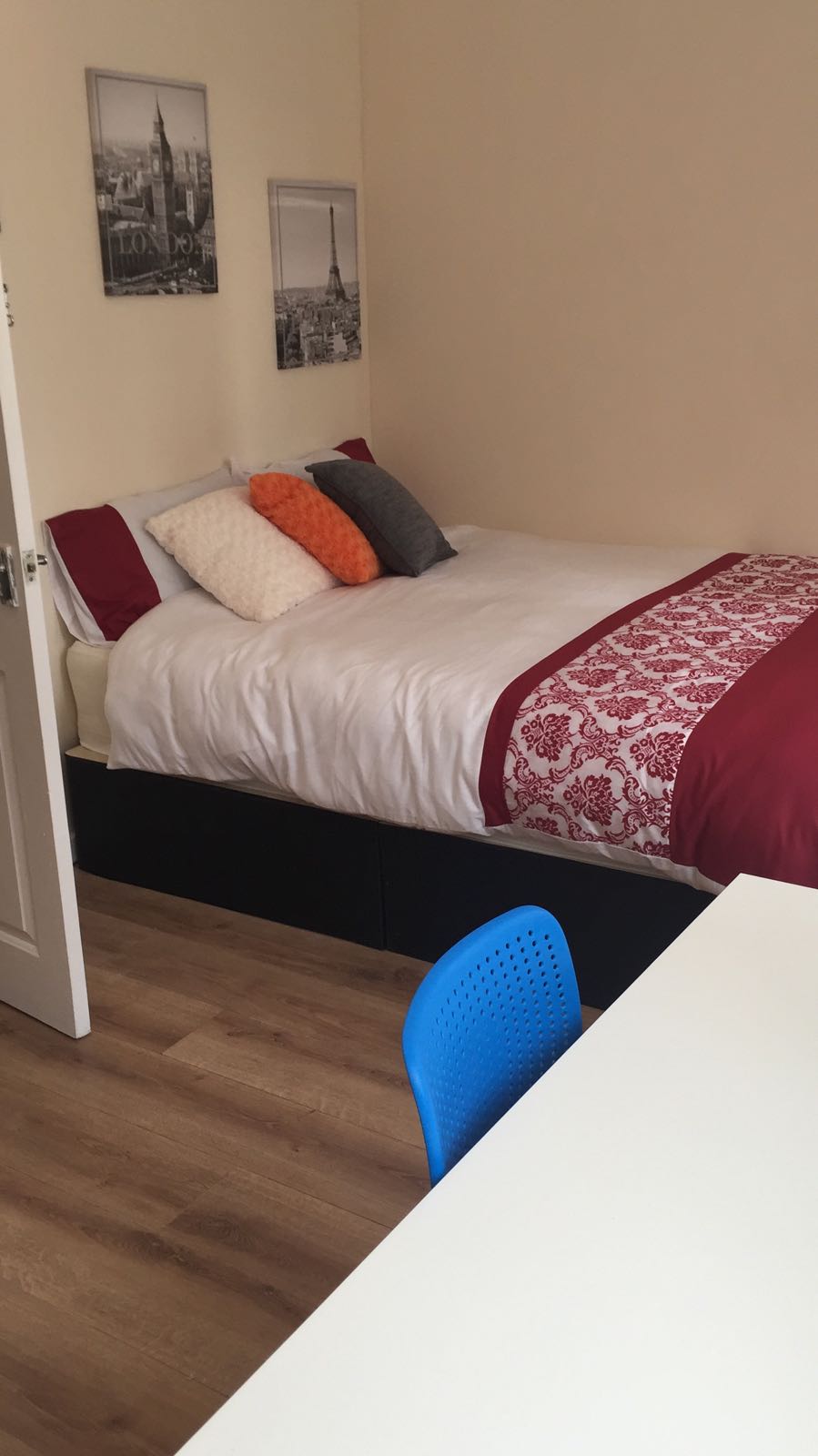 Bazely Sreet | Double Room #1