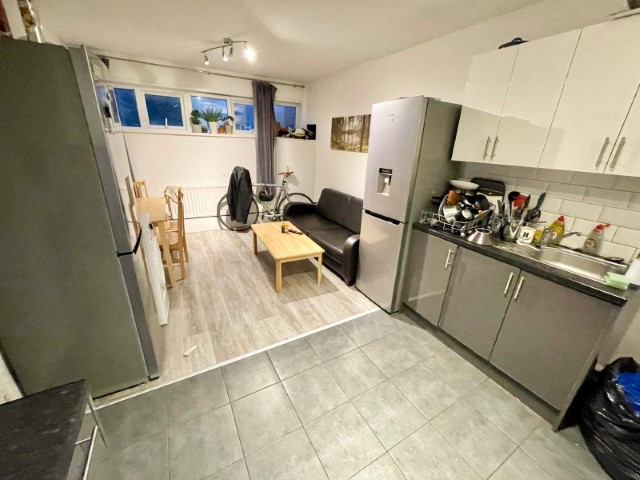 Cortis Road | Double Room #2