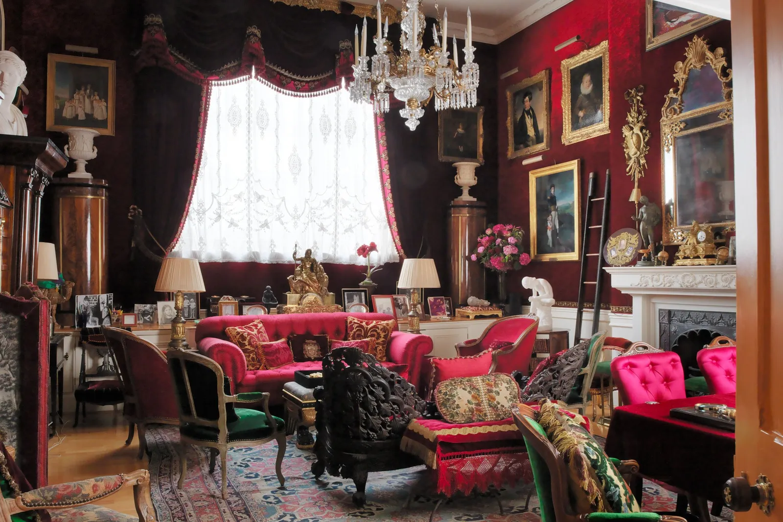 What You See is What You Get: Book a Room with Confidence on Rooms and Pads