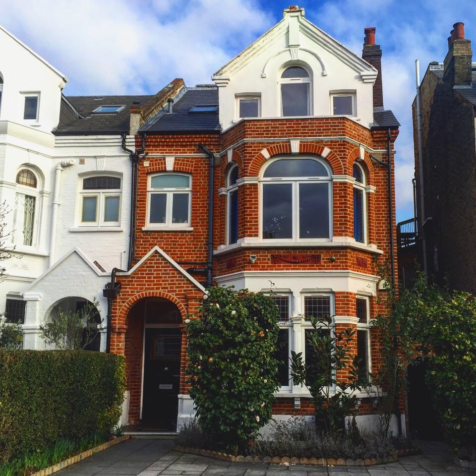Why Renting in Putney Is the Best Choice for Young Professionals in London