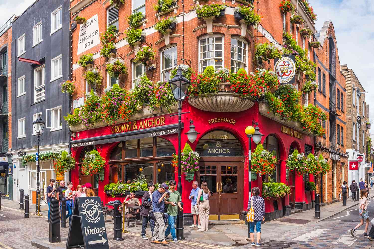 Why Landlords Choose Rooms and Pads Over Other Platforms