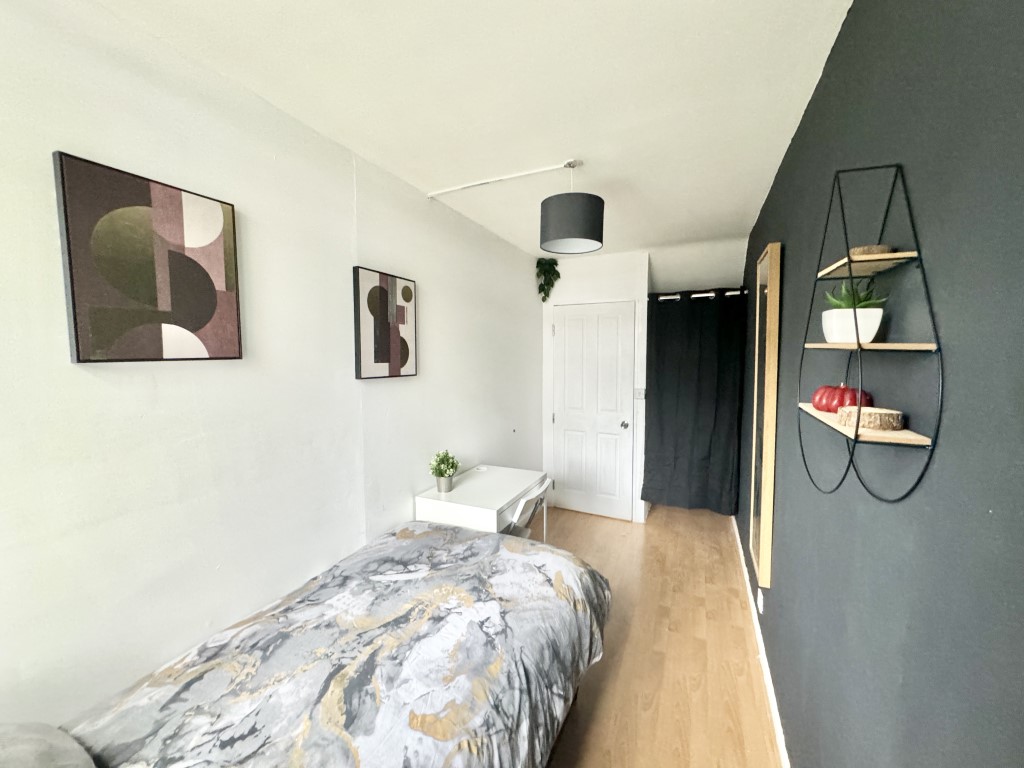 Gifford | Single Room #1