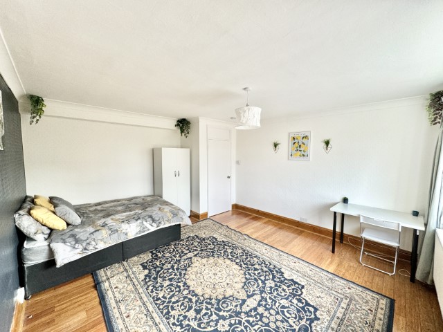 Charles | Double Room #3