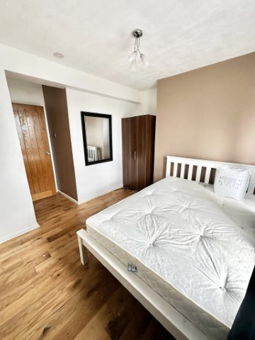 Parkleigh | Double Room #4
