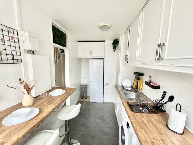 Gifford | Double Room #3