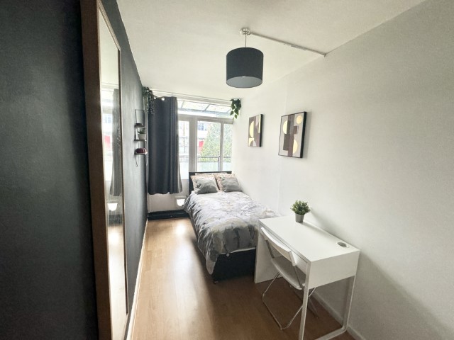 Gifford | Double Room #1