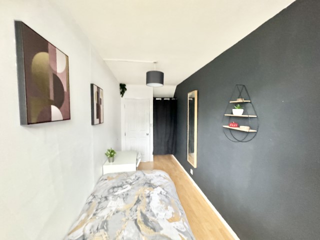 Gifford | Double Room #1