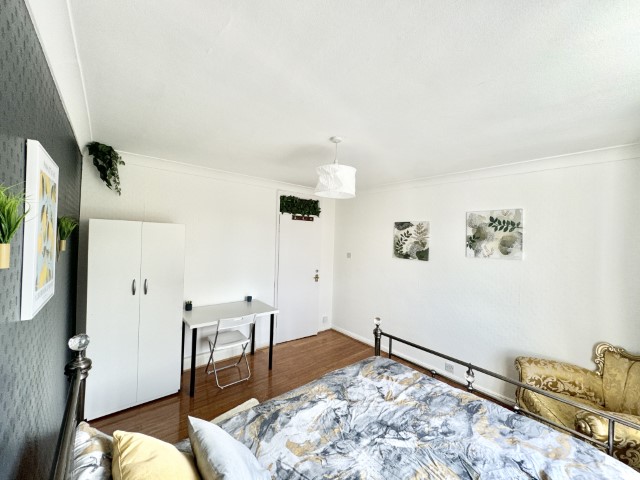 Charles | Double Room #2