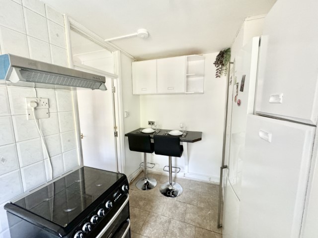 Charles | Double Room #4