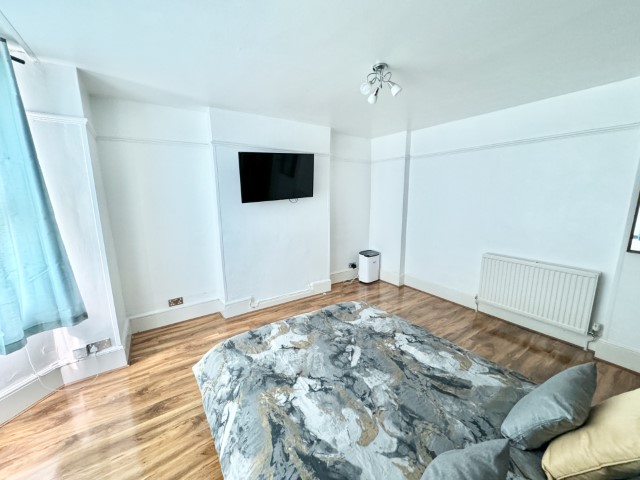 Disraeli A | Double Room #1