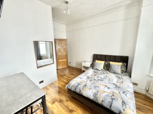 Disraeli B | Double Room #1