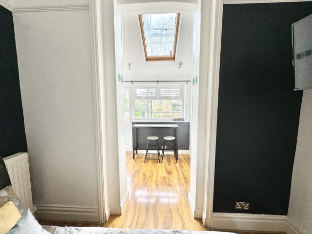 Disraeli B | Double Room #2