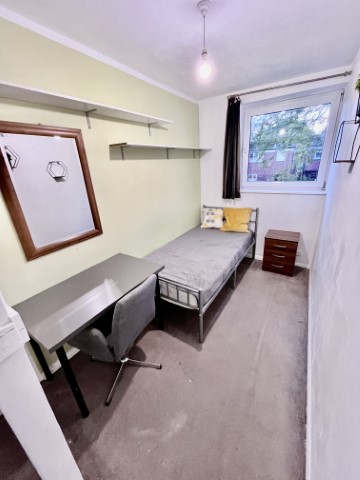 Camilla | Single Room #2