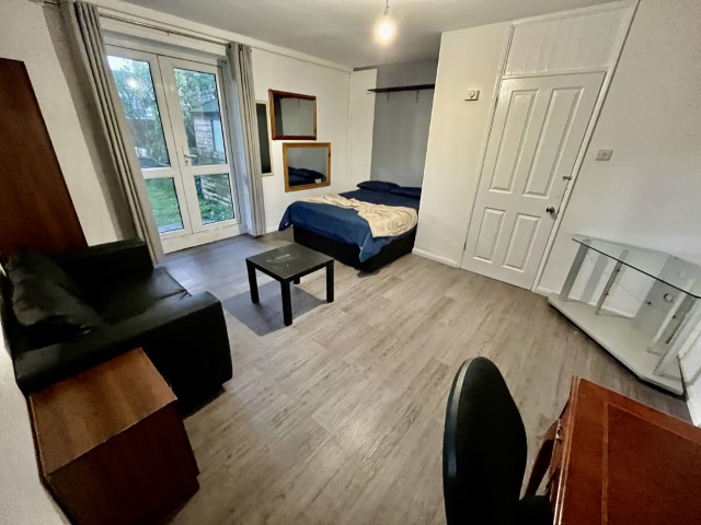 Camilla | Master Room #1