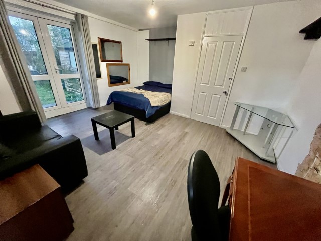 Camilla | Master Room #1