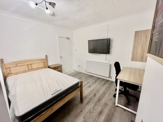 Vigilant | Double Room #2