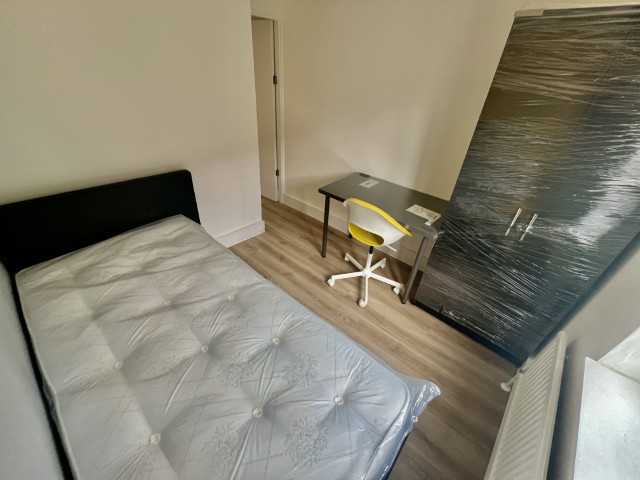 Moffatt | Single Room #3