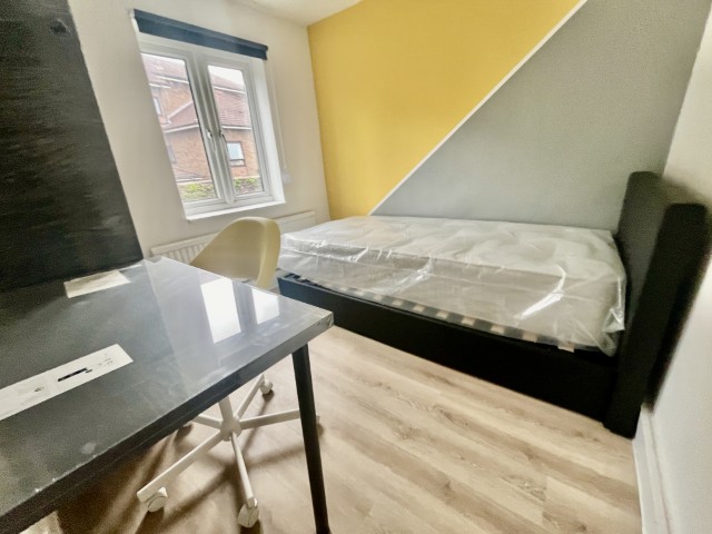 Moffatt | Single Room #3